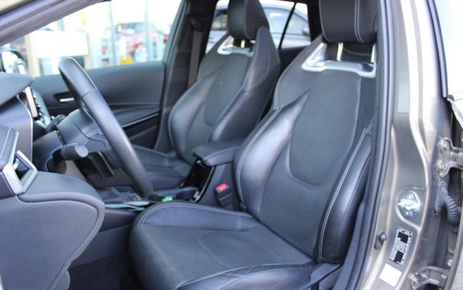 Toyota Corolla cena 112900 przebieg: 113819, rok produkcji 2021 z Biała małe 781
